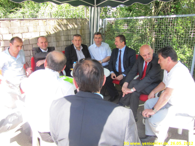 Tam boy resmi görebilmek için tıklayın