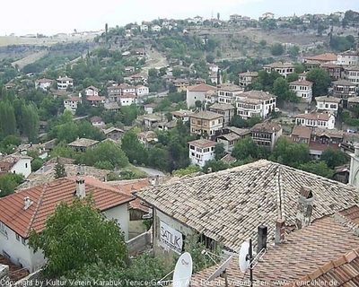 Tam boy resmi görebilmek için tıklayın