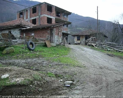 Tam boy resmi görebilmek için tıklayın