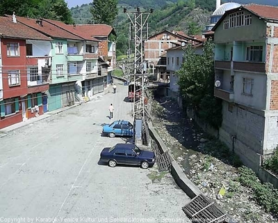 Tam boy resmi görebilmek için tıklayın