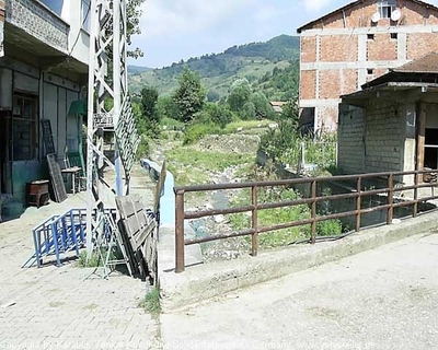 Tam boy resmi görebilmek için tıklayın