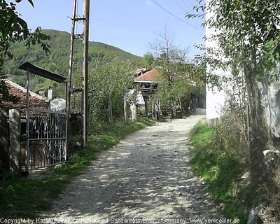 Tam boy resmi görebilmek için tıklayın