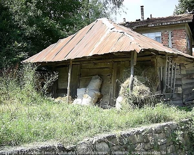 Tam boy resmi görebilmek için tıklayın